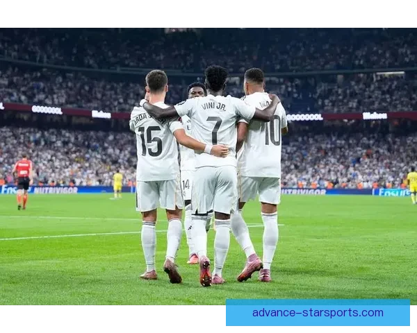 欧冠八强席位争夺激烈巴萨皇马曼联巴黎再现强强对话