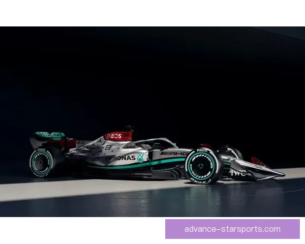 F1新赛季争冠格局突变车队策略博弈升级车手表现引发全球热议再